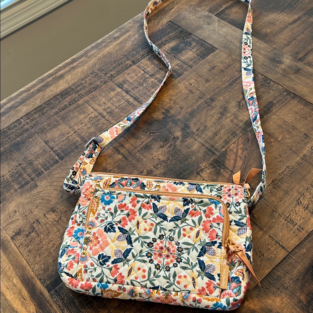 Vera Bradley little hipster Enchanted Mandala